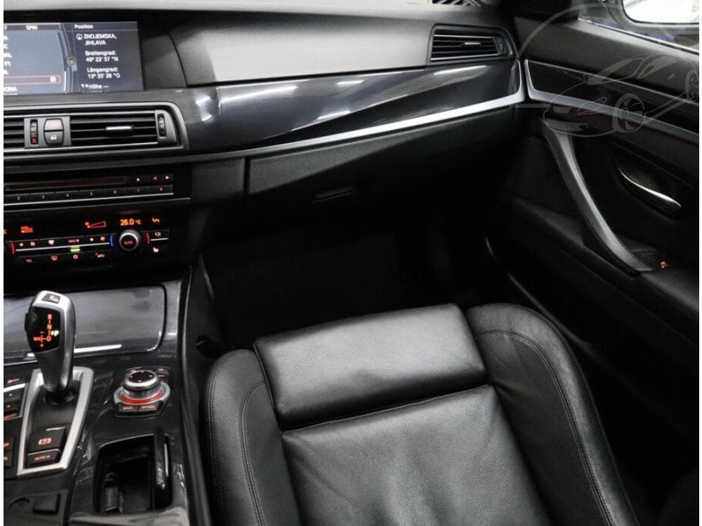 2012 BMW 5-Series - 8