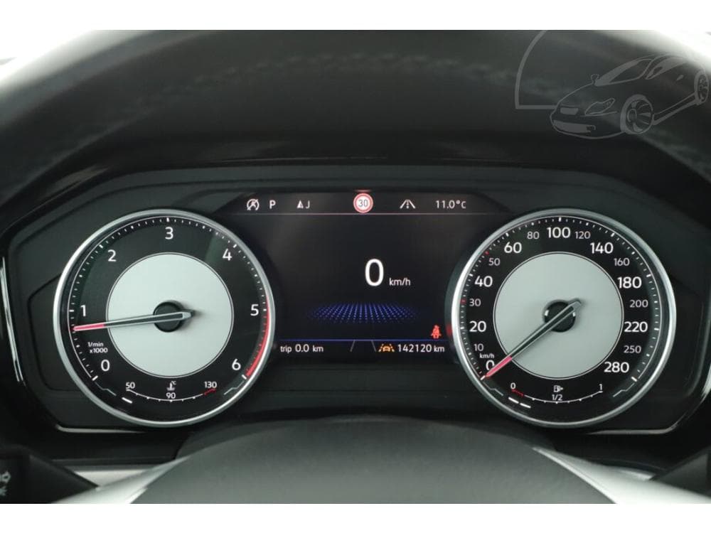 2018 Volkswagen Touareg - 8