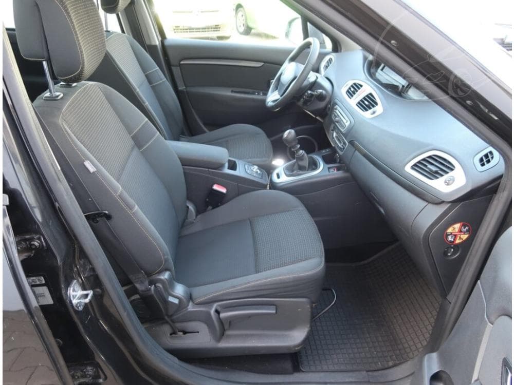 2010 Renault Scenic - 33
