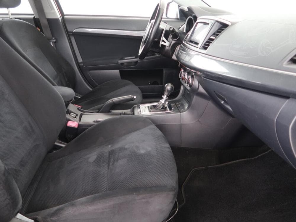 2011 Mitsubishi Lancer - 9