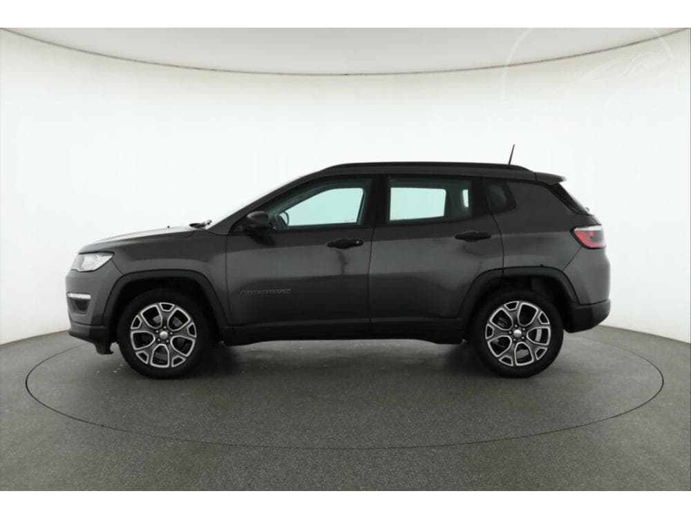 2018 Jeep COMPASS - 5
