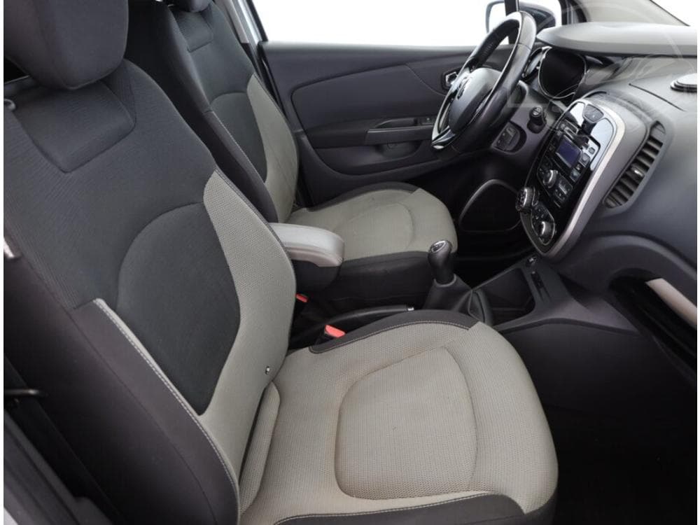 2015 Renault CAPTUR - 8
