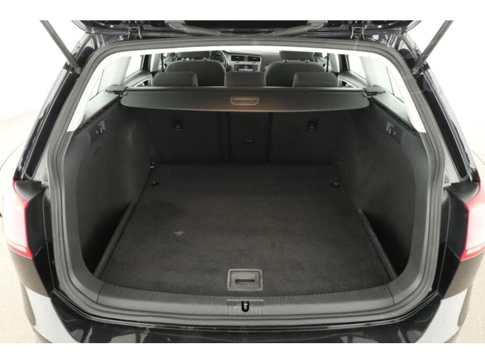 2016 Volkswagen GOLF - 11