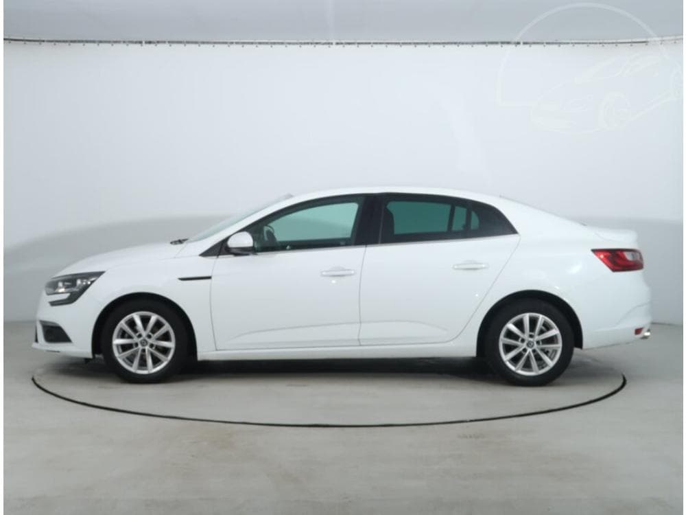 2017 Renault Megane - 3