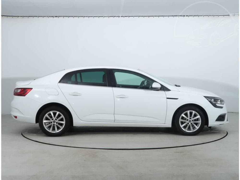 2017 Renault Megane - 6