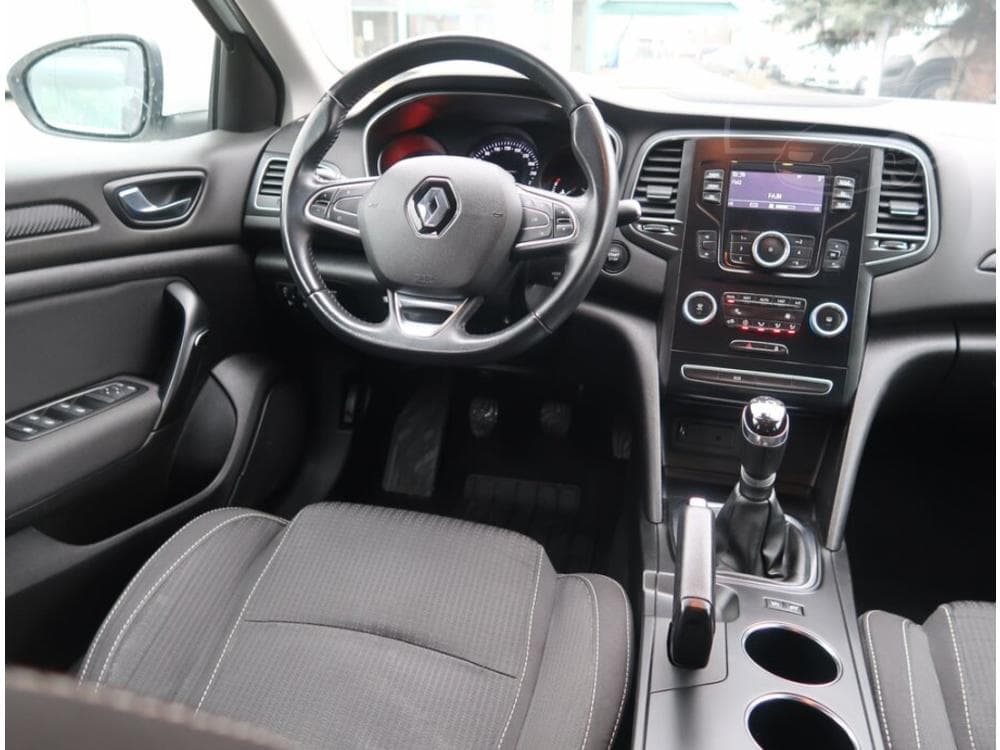 2017 Renault Megane - 7