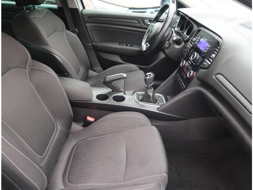 2017 Renault Megane - 9