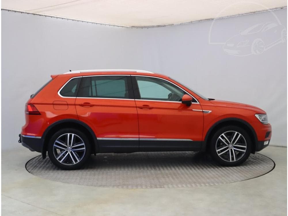 2017 Volkswagen Tiguan - 6