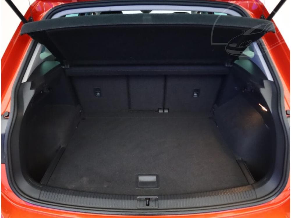 2017 Volkswagen Tiguan - 12