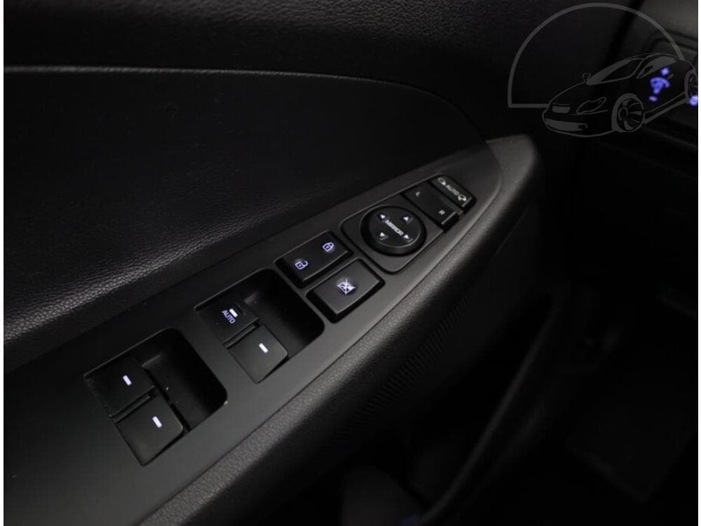 2016 Hyundai TUCSON - 37