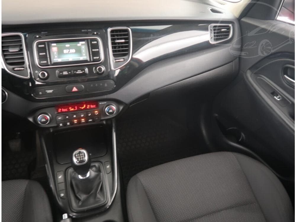 2015 Kia CARENS - 8