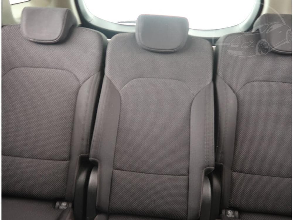 2015 Kia CARENS - 10