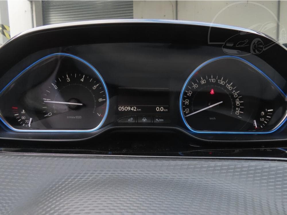 2016 Peugeot 2008 - 11