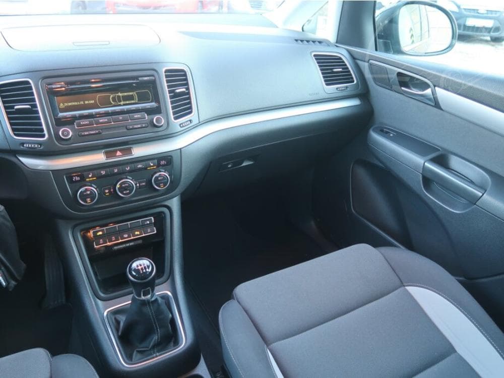 2014 Volkswagen Sharan - 8