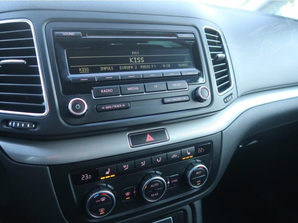 2014 Volkswagen Sharan - 12