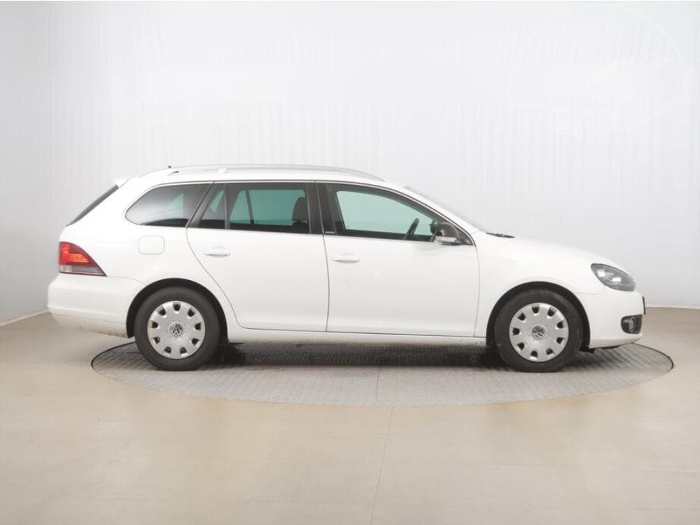 2011 Volkswagen GOLF - 6