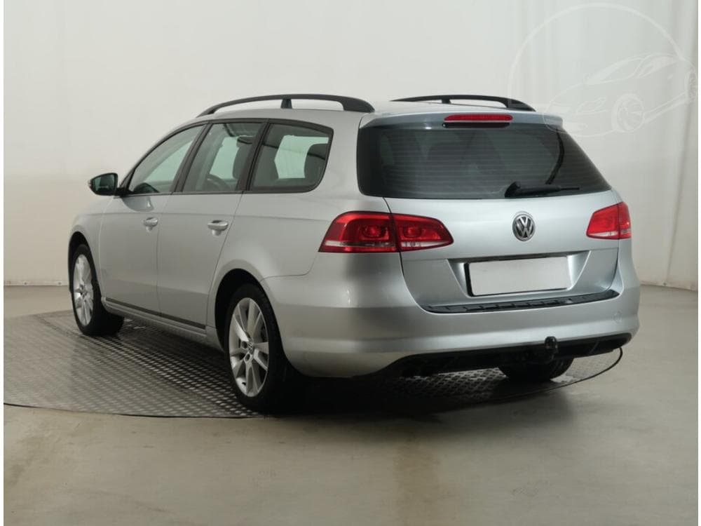 2012 Volkswagen PASSAT - 4