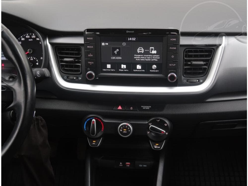 2019 Kia Stonic - 12