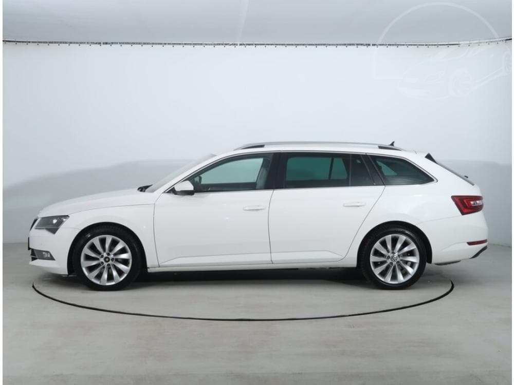 2018 Škoda SUPERB - 7
