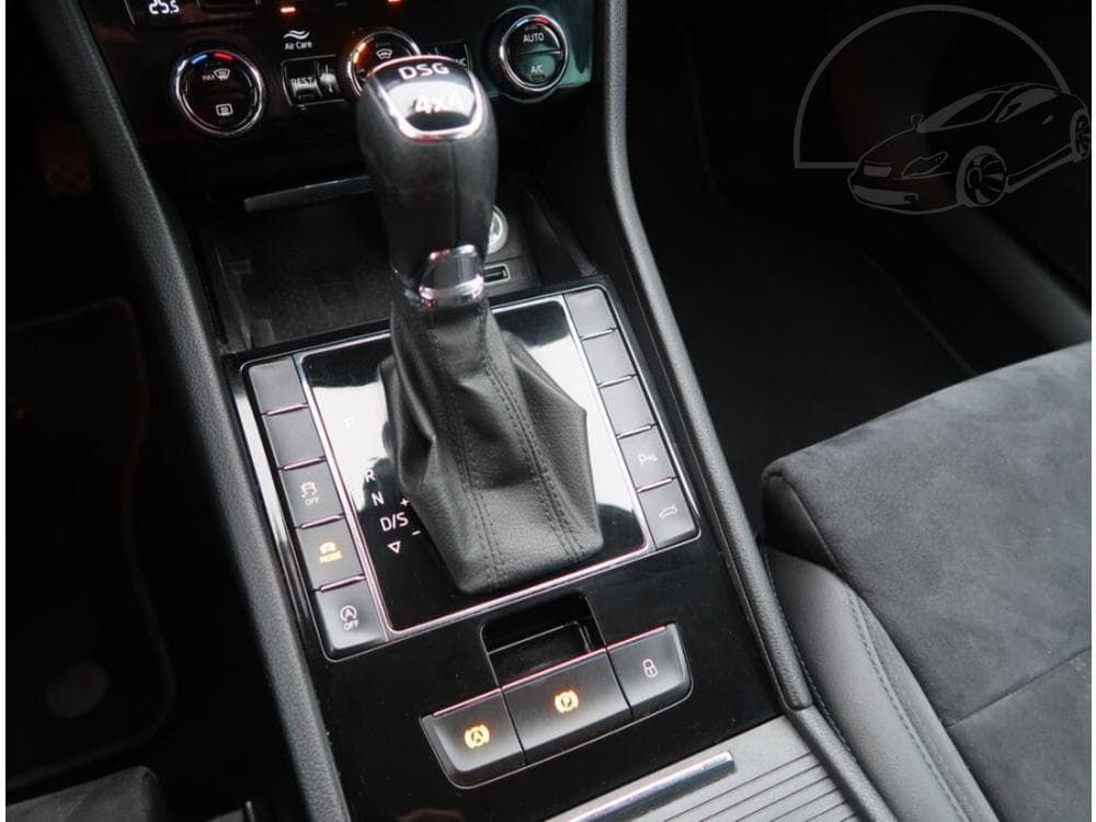 2018 Škoda SUPERB - 37