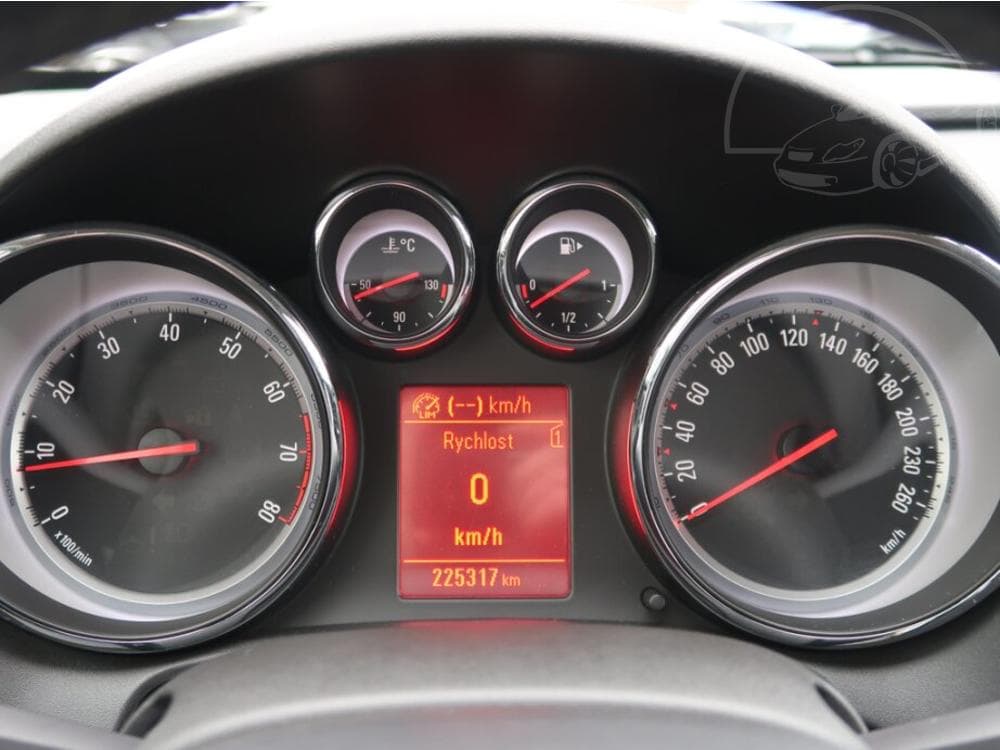 2013 Opel ASTRA - 11