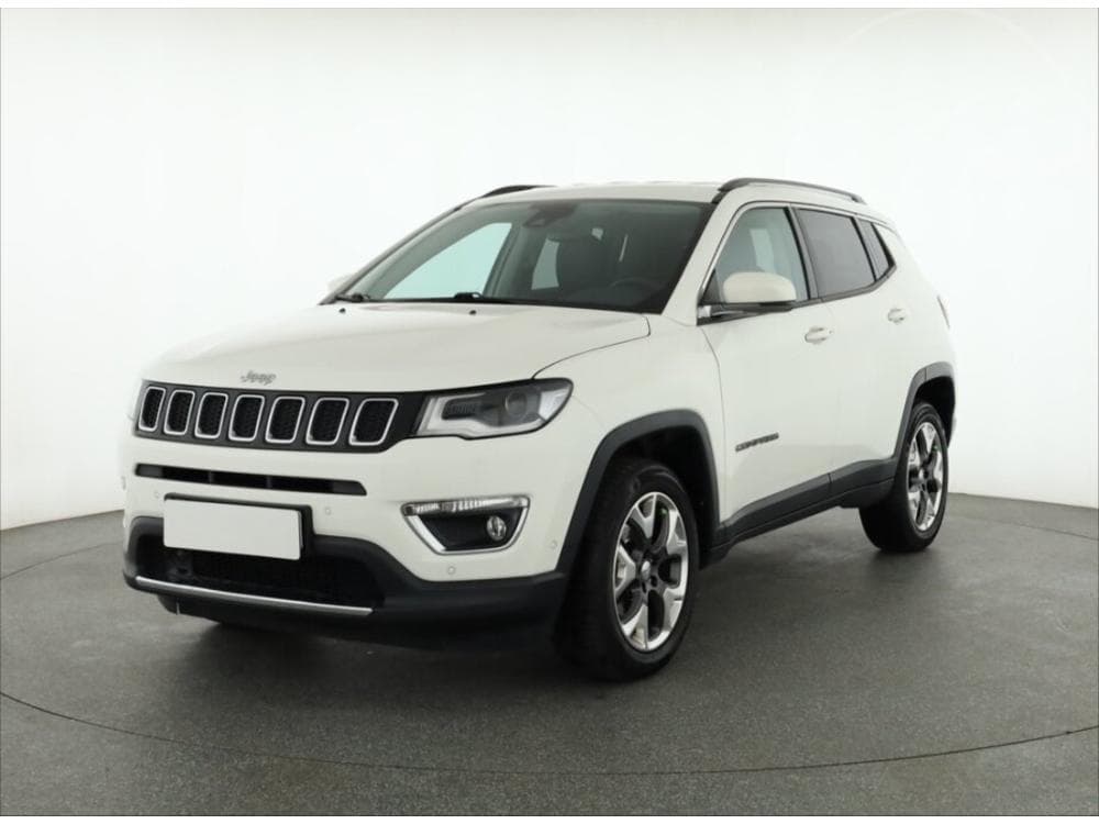 2018 Jeep COMPASS - 4