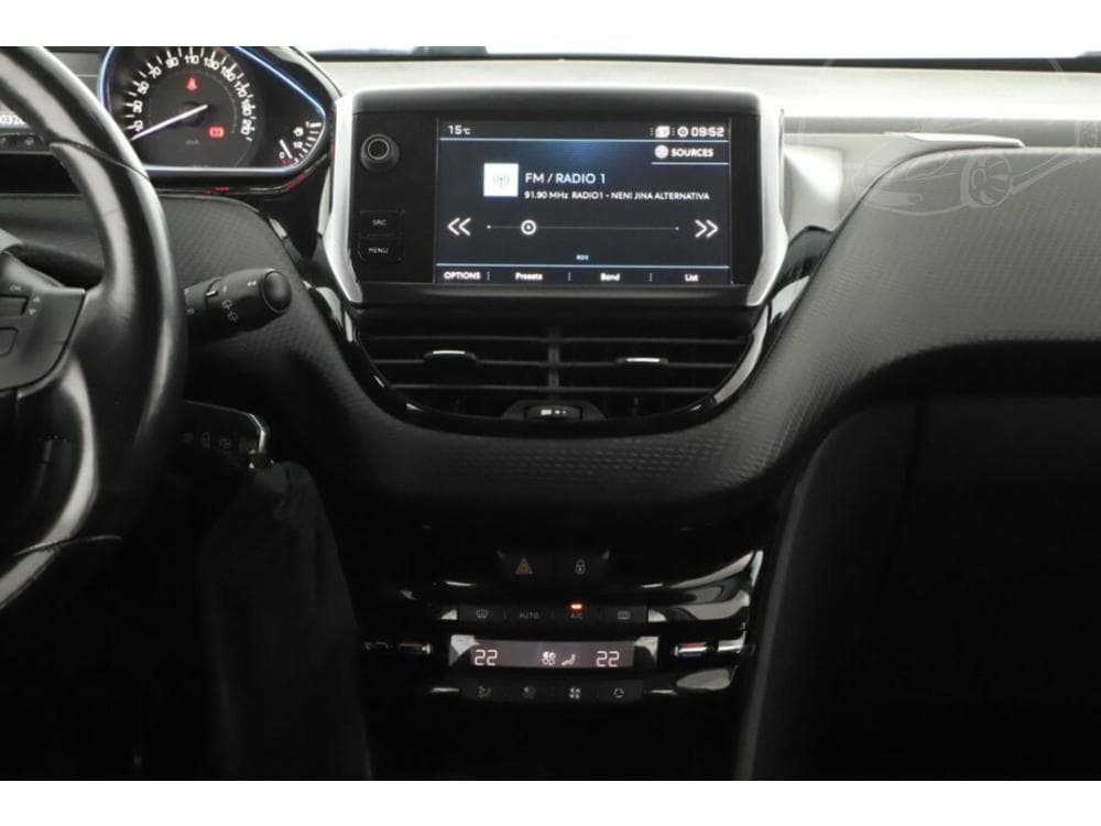 2019 Peugeot 2008 - 9