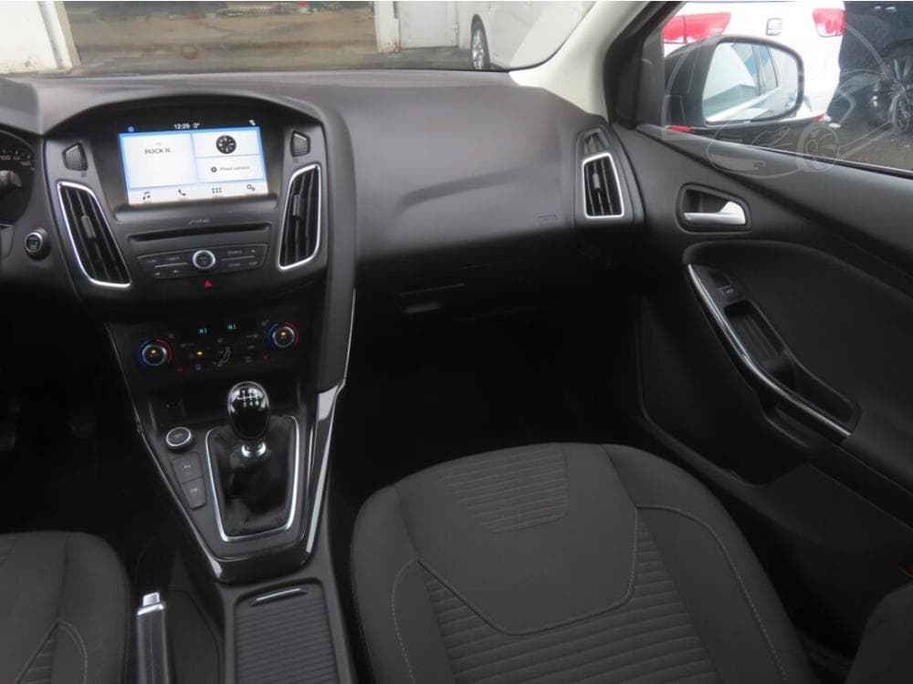 2018 Ford FOCUS - 8
