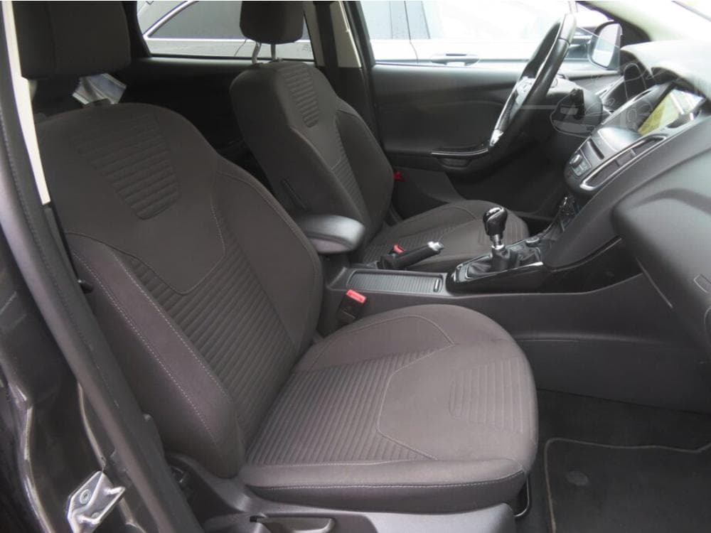 2018 Ford FOCUS - 9