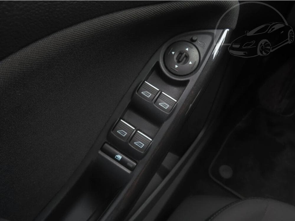 2018 Ford FOCUS - 15
