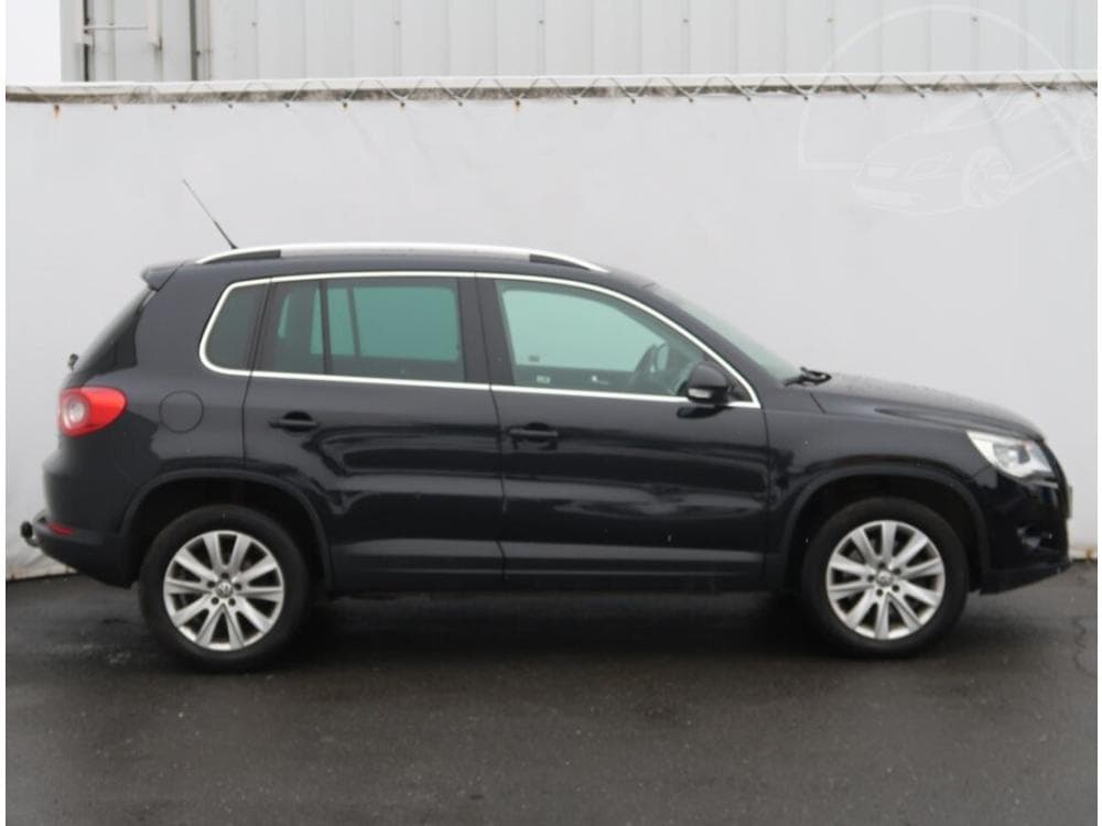 2009 Volkswagen Tiguan - 11