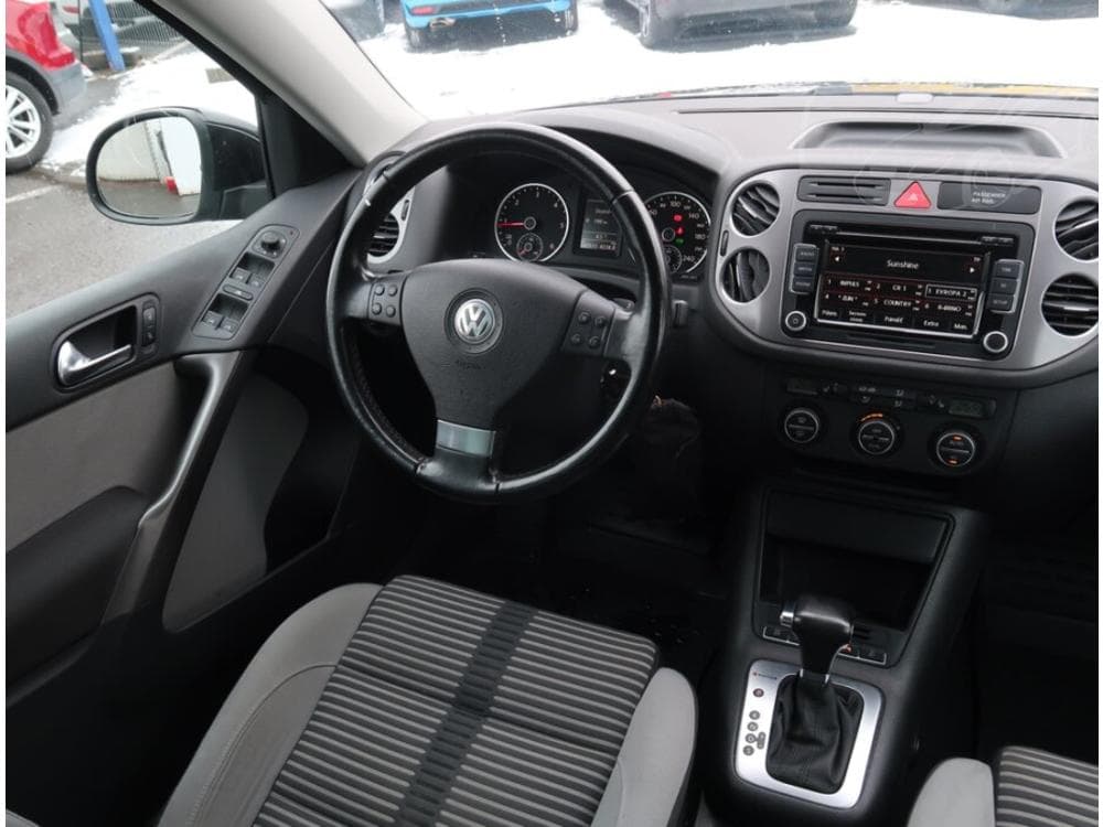 2009 Volkswagen Tiguan - 13