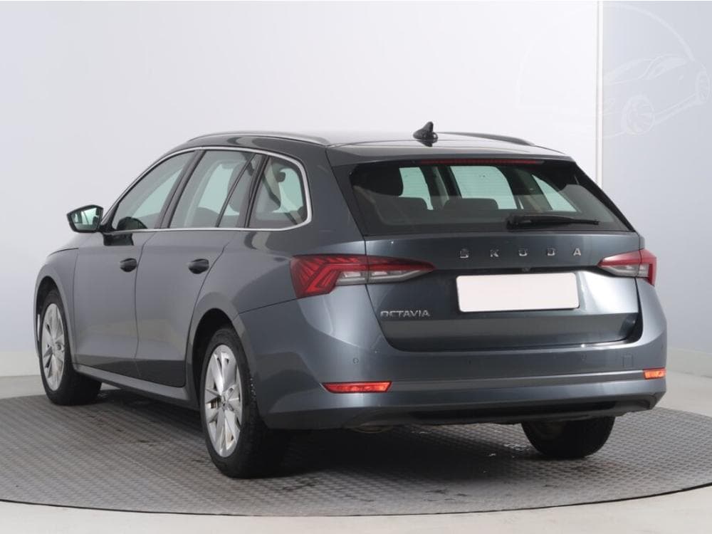2021 Škoda OCTAVIA - 10