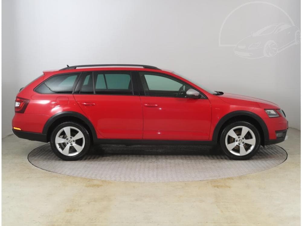 2018 Škoda OCTAVIA - 16
