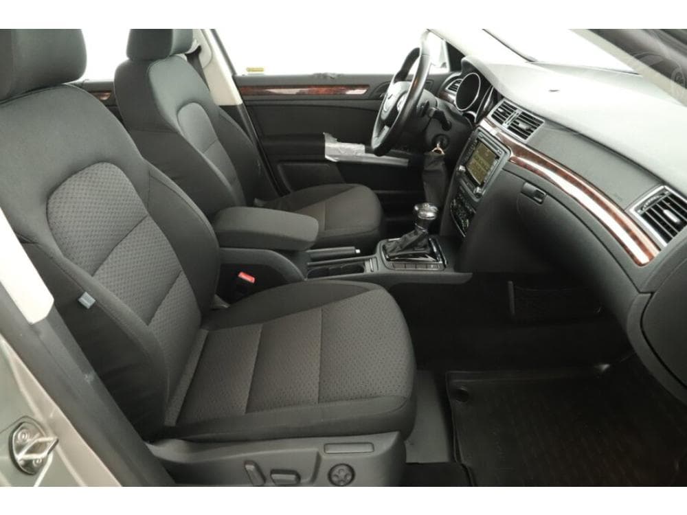 2009 Škoda SUPERB - 7