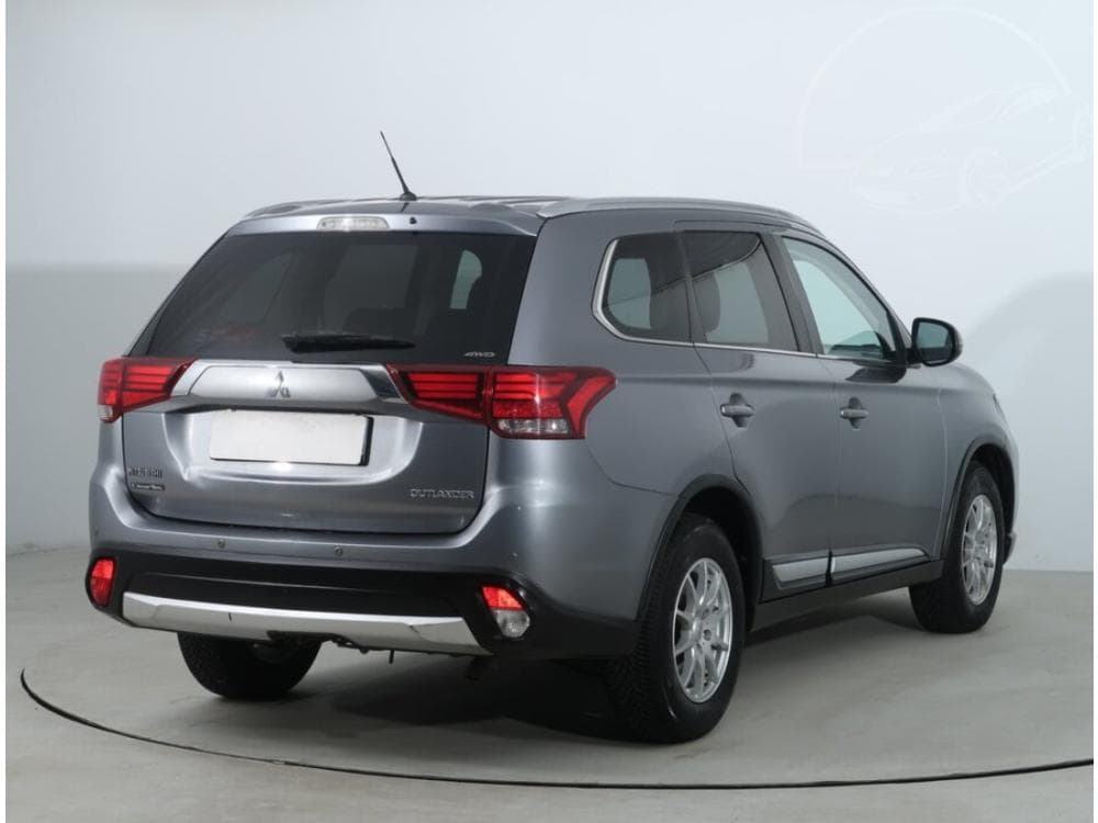 2015 Mitsubishi Outlander - 5