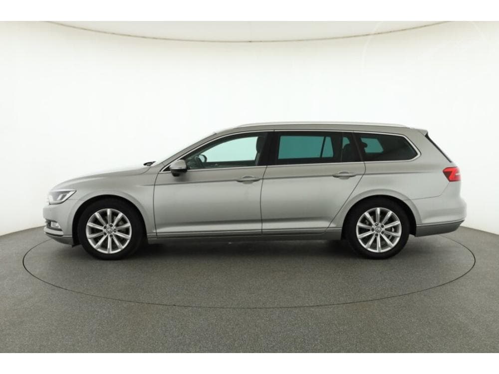 2015 Volkswagen PASSAT - 3