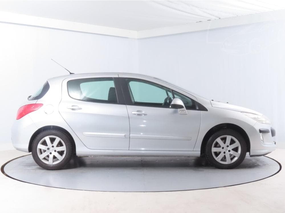 2011 Peugeot 308 - 6