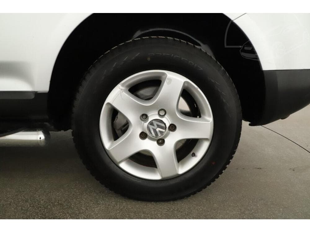 2006 Volkswagen Touareg - 12