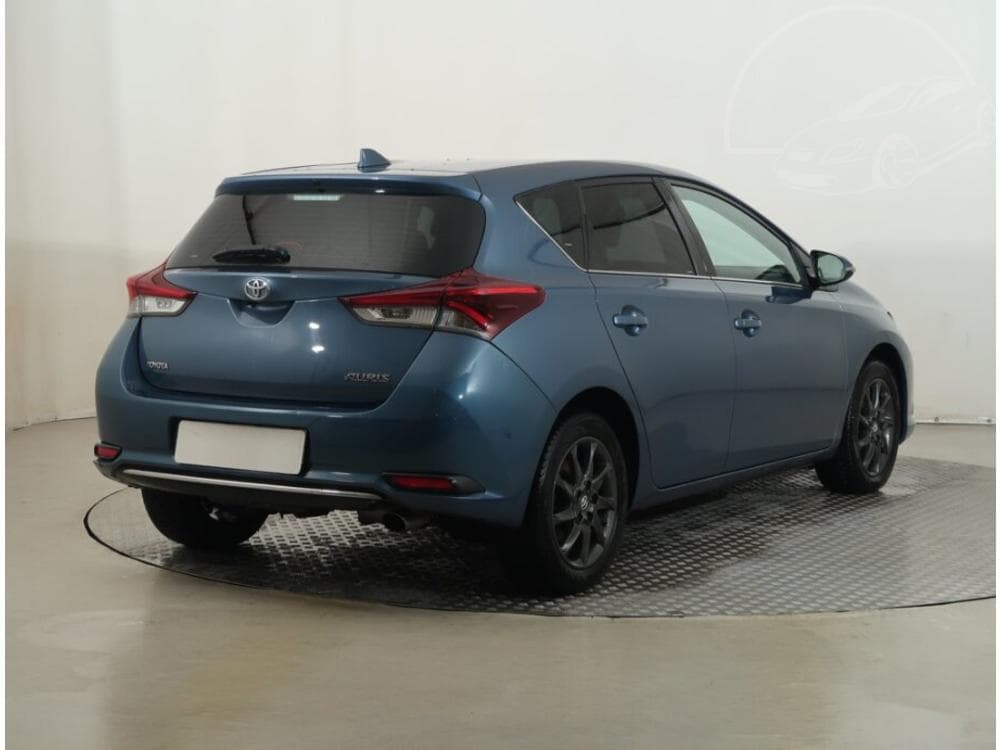 2017 Toyota Auris - 5