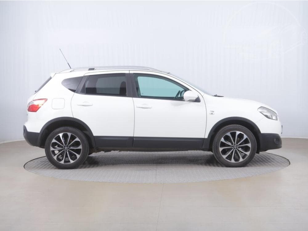 2011 Nissan Qashqai - 11
