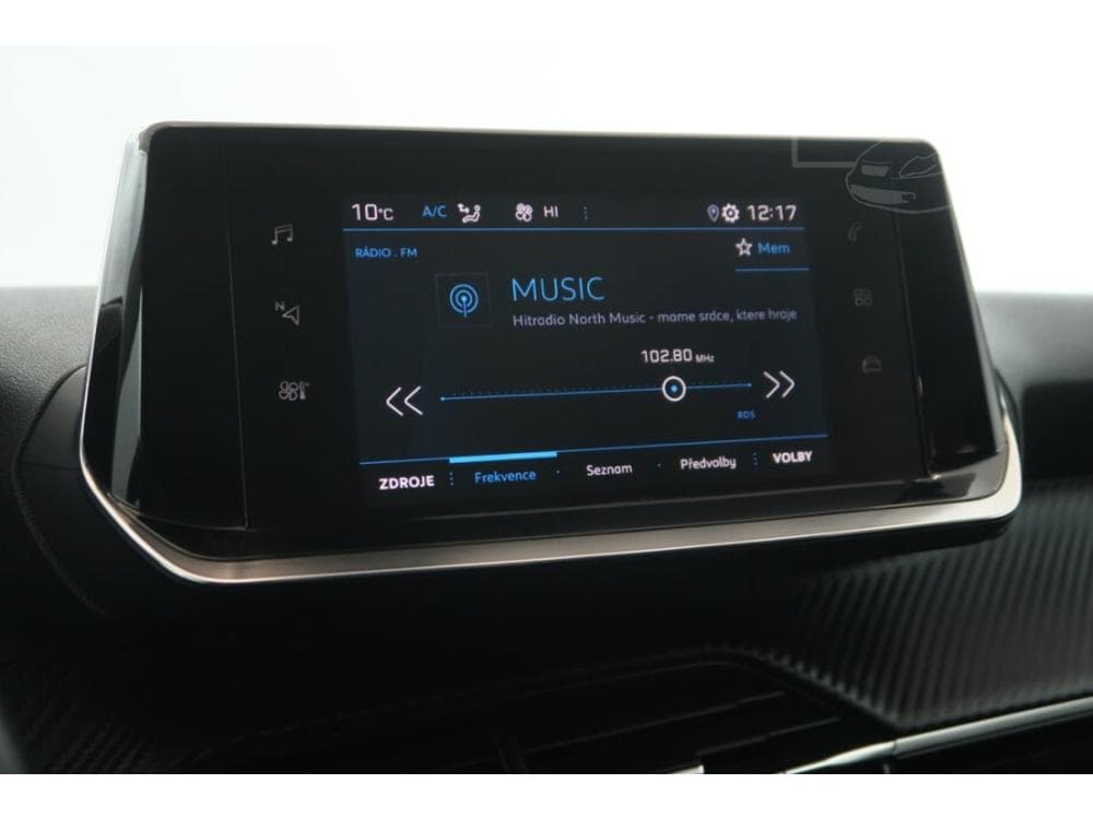 2020 Peugeot 2008 - 12