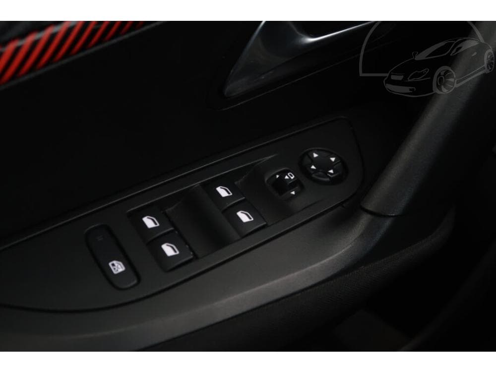 2020 Peugeot 2008 - 15