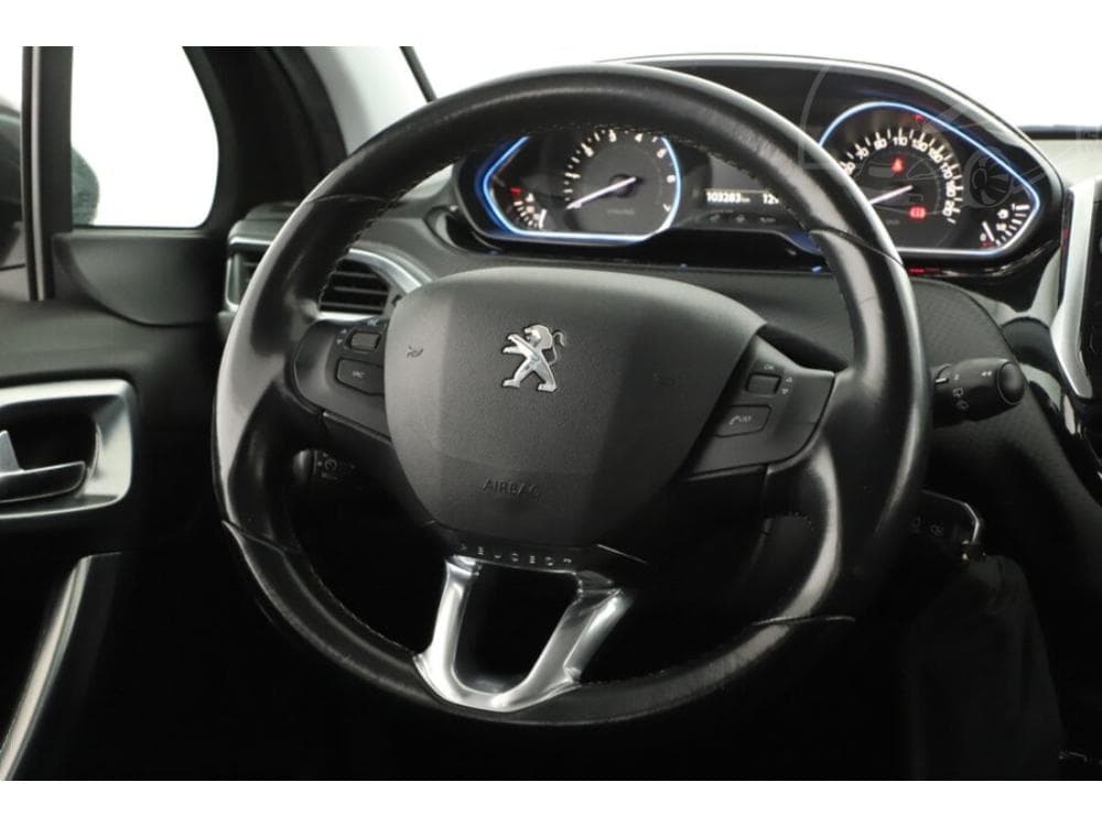 2019 Peugeot 2008 - 14