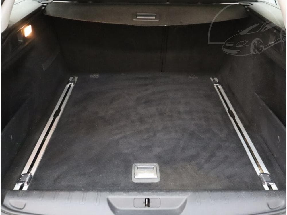 2015 Peugeot 308 - 14