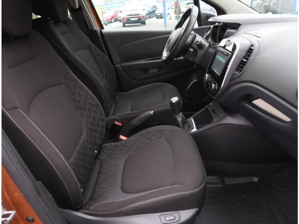 2018 Renault Captur - 9