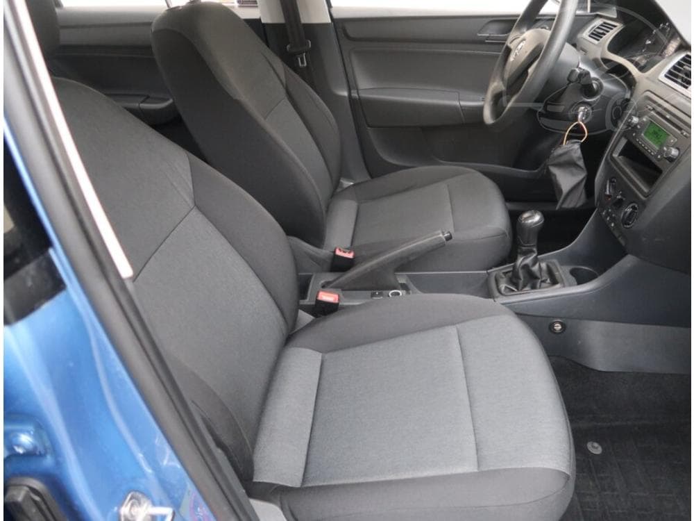 2013 Škoda RAPID - 9