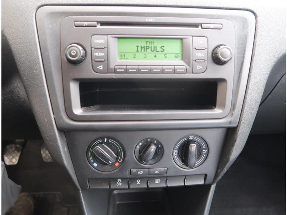 2013 Škoda RAPID - 12