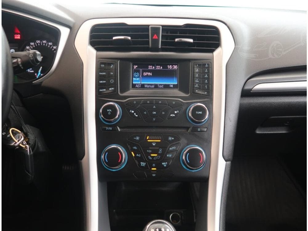 2015 Ford MONDEO - 12