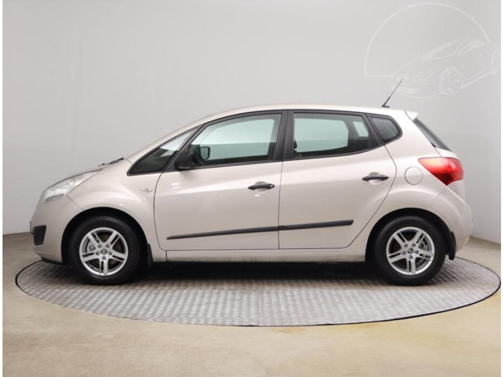 2011 Kia VENGA - 3